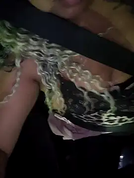 Snapshot of Carlabrasileira chatting on 3, 10, 2025 Carlabrasileira online show from 3, 10, 2025