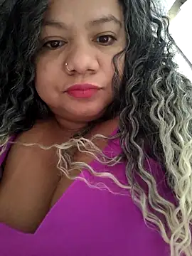 Snapshot of Carlabrasileira chatting on 3, 10, 2025 Carlabrasileira online show from 3, 10, 2025