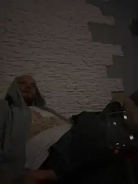 Snapshot of lolson119 chatting on 1, 1, 2025 lolson119 online show from 1, 1, 2025