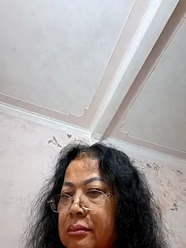 Hotestlove online show from 8, 11, 2025