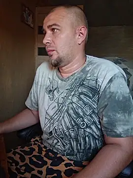 Foxyshaved online show from 11, 9, 2025