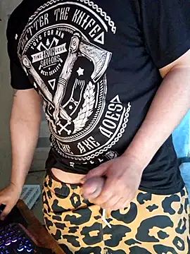 Foxyshaved online show from 17, 5, 2026