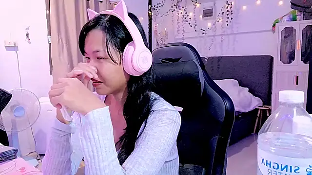 Kana G online show from 21, 3, 2025