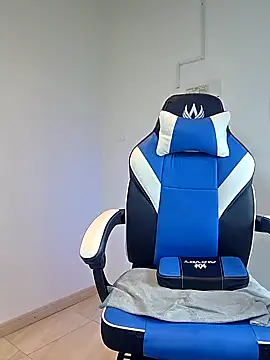 KittyKardy online show from 3, 2, 2026