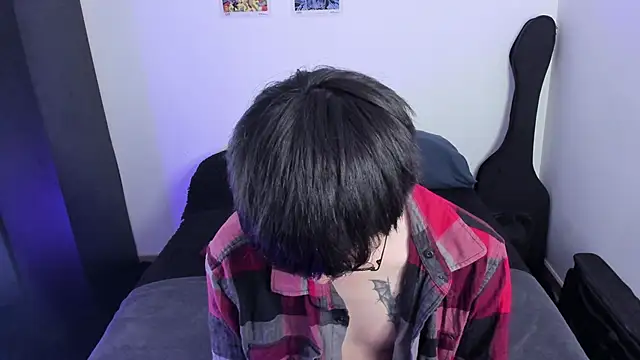 Aventure Twinks online show from 16, 10, 2025