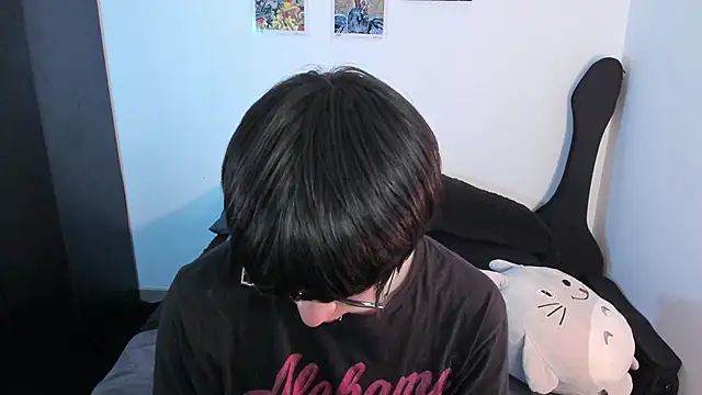 Aventure Twinks online show from 11, 4, 2026