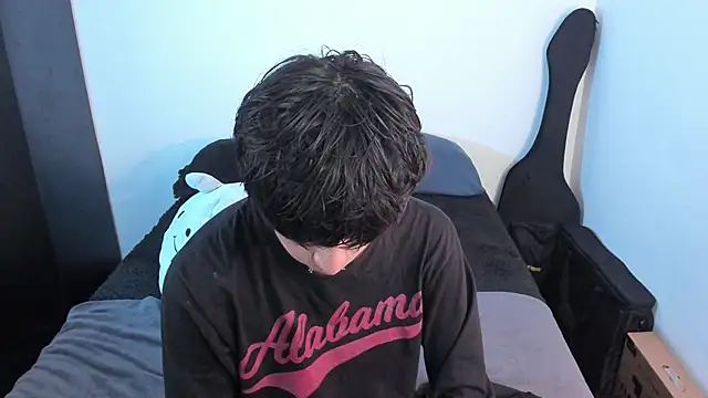 Aventure Twinks online show from 12, 4, 2026