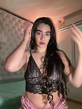 ZarahEvans online show from 19, 12, 2024