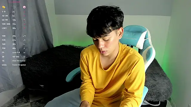 Snapshot of Franco_Rizzo_ chatting on 22, 3, 2025 Franco Rizzo  online show from 22, 3, 2025