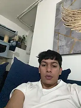 Snapshot of Franco_Rizzo_ chatting on 18, 10, 2025 Franco Rizzo  online show from 18, 10, 2025