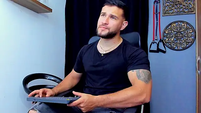 Snapshot of AndrewDiaz chatting on 12, 1, 2026 AndrewDiaz online show from 12, 1, 2026