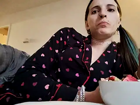 SmokeShow686 online show from 7, 4, 2026