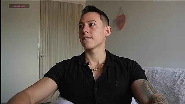 Muscle King Cum online show from 2, 6, 2026