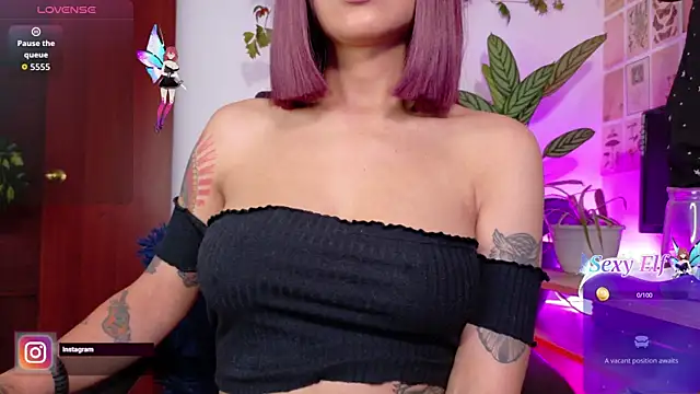 Snapshot of Yeriawaddell_ chatting on 17, 12, 2025 Yeriawaddell online show from 17, 12, 2025