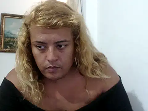 Snapshot of KIARAMARSHALLWELLZ chatting on 31, 12, 2024 KIARAMARSHALLWELLZ online show from 31, 12, 2024