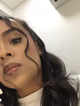 Snapshot of JuanaSimons chatting on 12, 3, 2025 JuanaSimons online show from 12, 3, 2025