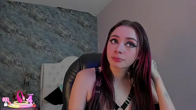 Snapshot of CAMILLEN_PETTID chatting on 19, 3, 2025 CAMILLEN PETTID online show from 19, 3, 2025