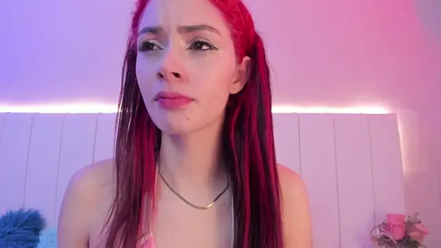 Snapshot of CAMILLEN_PETTID chatting on 1, 11, 2025 CAMILLEN PETTID online show from 1, 11, 2025