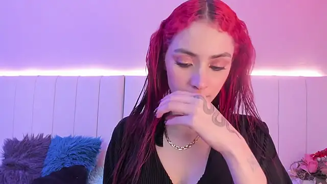 Snapshot of CAMILLEN_PETTID chatting on 13, 11, 2025 CAMILLEN PETTID online show from 13, 11, 2025