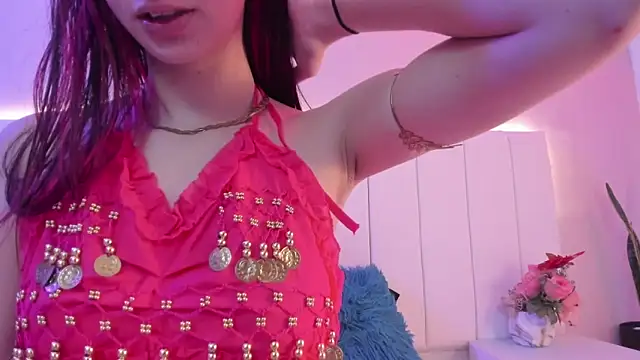 Snapshot of CAMILLEN_PETTID chatting on 14, 11, 2025 CAMILLEN PETTID online show from 14, 11, 2025