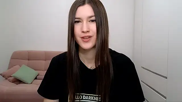 AliciaNewell online show from 4, 2, 2025