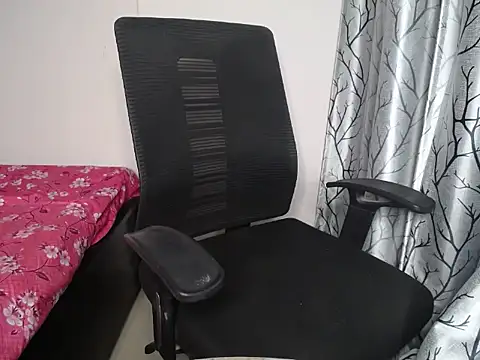 Snapshot of Naila00 chatting on 28, 2, 2026 Naila00 online show from 28, 2, 2026