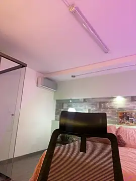 Snapshot of Emilia_Bakerr chatting on 29, 12, 2024 Emilia Bakerr online show from 29, 12, 2024