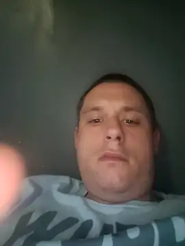 Snapshot of Dut421@xh chatting on 22, 7, 2026 Dut421xh online show from 22, 7, 2026