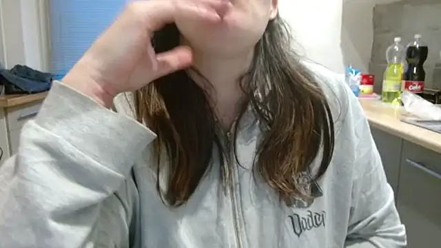 Lucinka1 online show from 6, 2, 2026