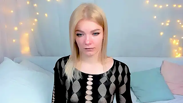 Lily Daviss online show from 12, 3, 2026