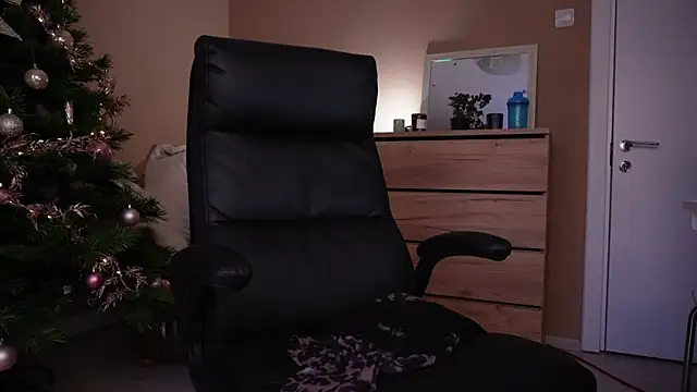 KaylaLaine online show from 14, 12, 2025