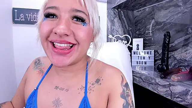 miss danika online show from 24, 1, 2025