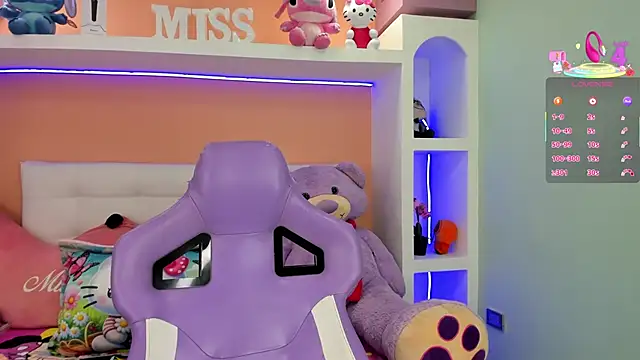 miss danika online show from 11, 3, 2025