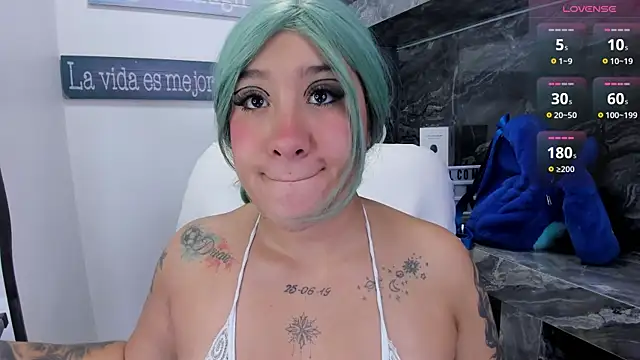 miss danika online show from 24, 11, 2025