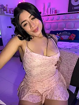 Snapshot of lucianaroy chatting on 19, 5, 2026 lucianaroy online show from 19, 5, 2026