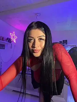 Snapshot of lucianaroy chatting on 28, 5, 2026 lucianaroy online show from 28, 5, 2026