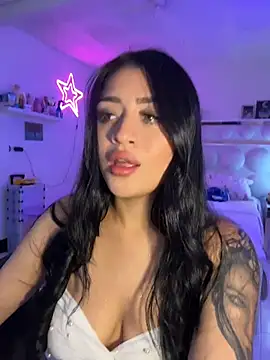 Snapshot of lucianaroy chatting on 30, 5, 2026 lucianaroy online show from 30, 5, 2026