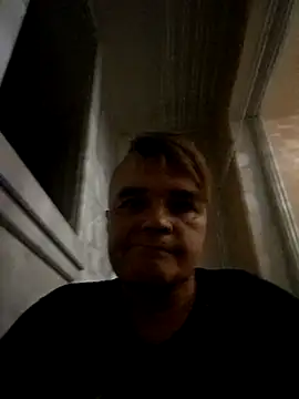 Snapshot of DjiniCD chatting on 1, 1, 2025 DjiniCD online show from 1, 1, 2025