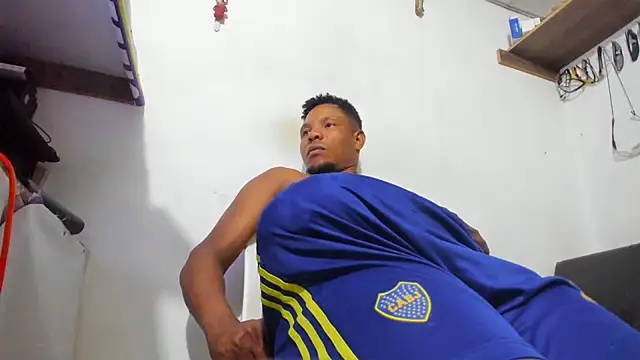 hugo3918  online show from 11, 2, 2026