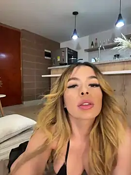 Snapshot of Alison_Diaz17 chatting on 12, 12, 2024 Alison Diaz17 online show from 12, 12, 2024