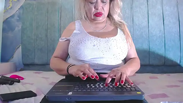 Snapshot of Natasha_699 chatting on 3, 5, 2026 Natasha 699 online show from 3, 5, 2026