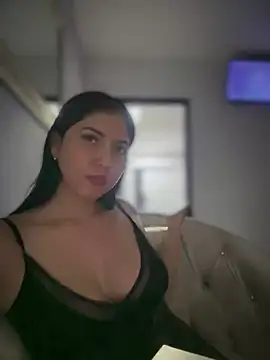 Snapshot of MarianaBenz chatting on 25, 1, 2025 MarianaBenz online show from 25, 1, 2025