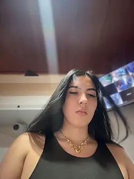 MarianaBenz online show from 18, 6, 2026