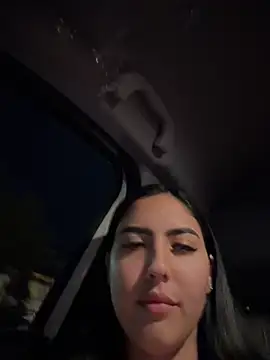 Snapshot of MarianaBenz chatting on 29, 6, 2026 MarianaBenz online show from 29, 6, 2026