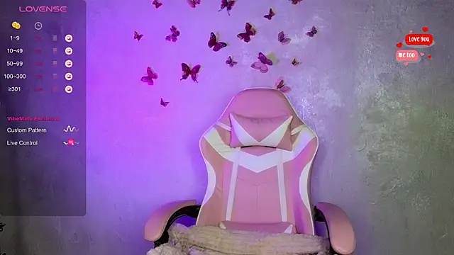 shy blondiee online show from 13, 9, 2025