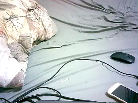 Snapshot of honeypotsweet chatting on 5, 4, 2026 honeypotsweet online show from 5, 4, 2026