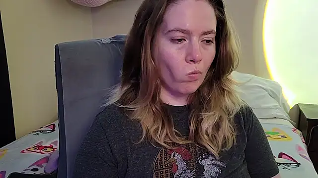 Snapshot of InternetFairy_XO chatting on 3, 5, 2026 InternetFairy XO online show from 3, 5, 2026