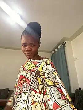 Snapshot of petiteebony_81 chatting on 13, 1, 2025 petiteebony 81 online show from 13, 1, 2025