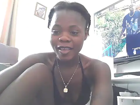 Snapshot of petiteebony_81 chatting on 2, 2, 2025 petiteebony 81 online show from 2, 2, 2025