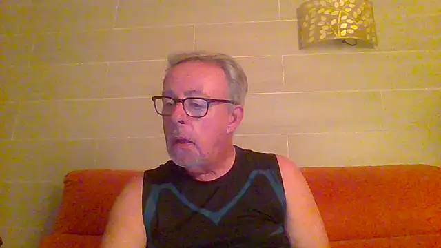 Snapshot of tuggy59 chatting on 21, 6, 2026 tuggy59 online show from 21, 6, 2026